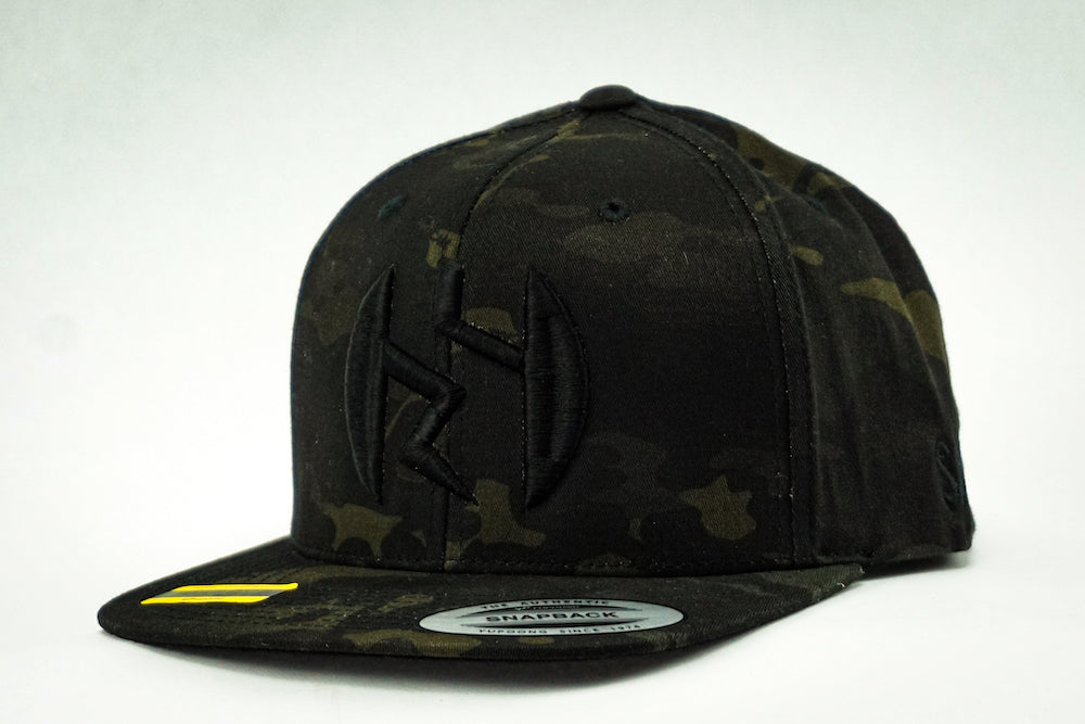 Sawicki "Badge" Embroidered Snapback Hat - Black & Black Camo