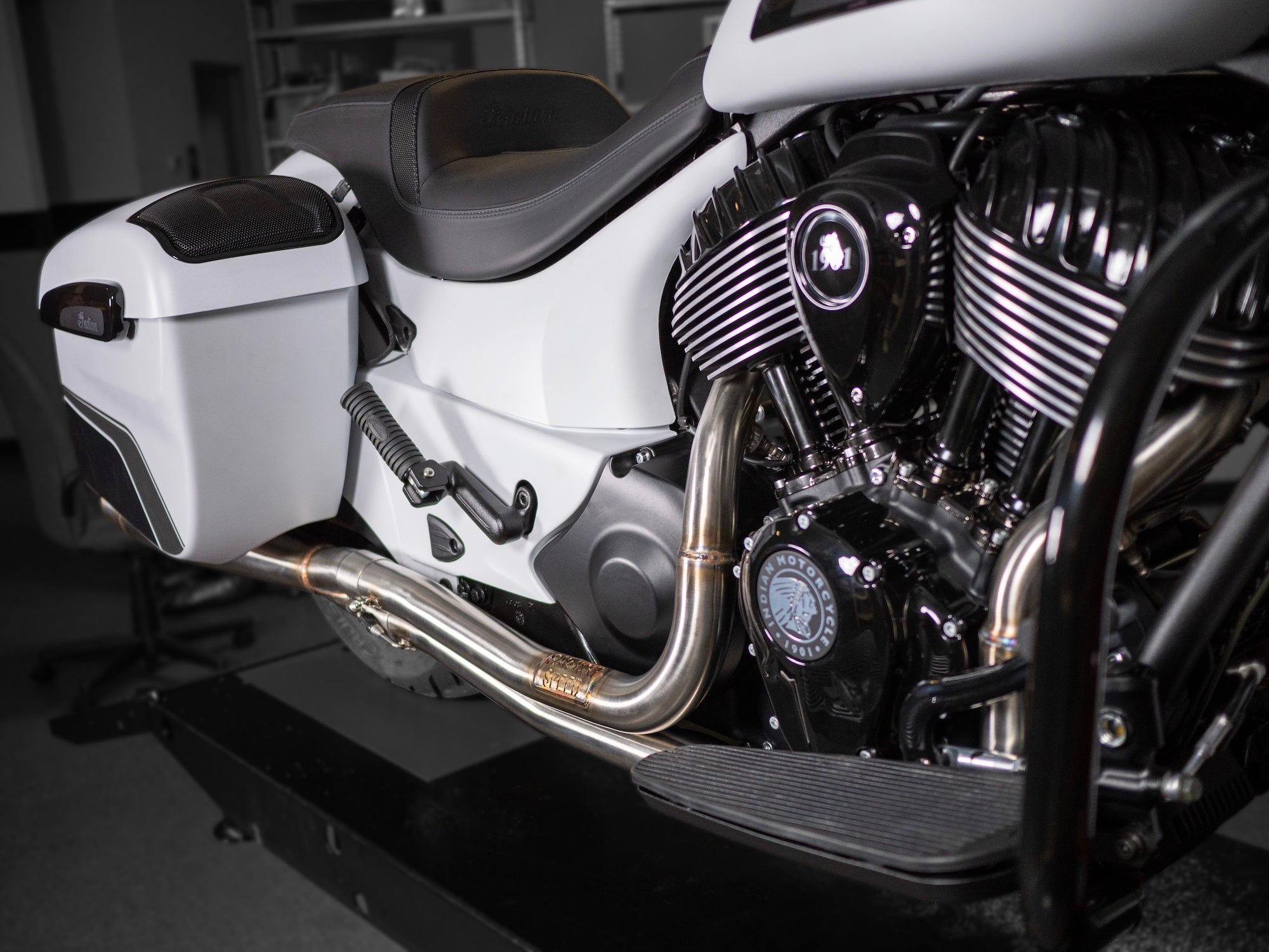 Sawicki Exhaust for Indian Chieftain | Mid-Length & Full-Length